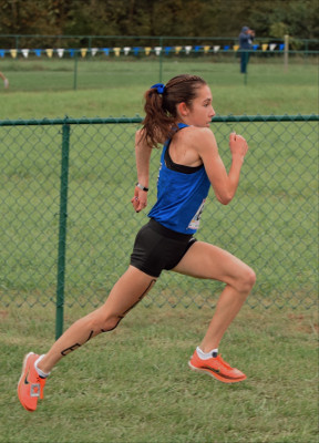 Lily Cridge running