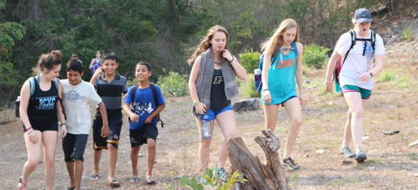 Students walking at El Salvador Trip